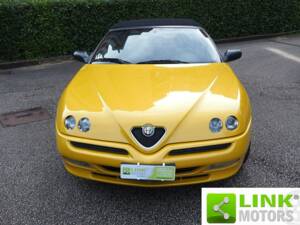 Bild 2/10 von Alfa Romeo Spider 1.8 Twin Spark (2000)