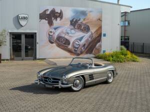Afbeelding 4/38 van Mercedes-Benz 300 SL Roadster (1961)