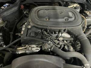 Image 6/22 of Mercedes-Benz 190 E 2.3 (1992)