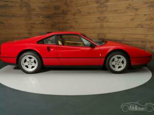 Image 10/19 de Ferrari 328 GTB (1988)