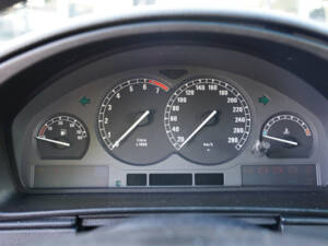 Image 36/50 of BMW 850Ci (1994)