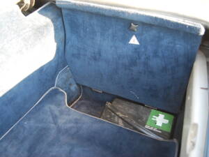 Image 69/87 of Mercedes-Benz 280 SL (1982)