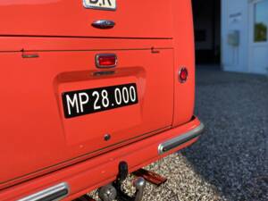 Immagine 27/61 di Volkswagen T1 Samba 1.2 (1958)