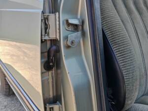 Bild 34/50 von BMW 745i (1982)