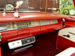 Image 36/50 of Ford Fairlane 500 Skyliner (1958)