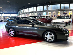 Image 9/17 of Toyota Supra (1994)