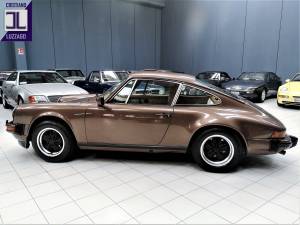 Imagen 3/49 de Porsche 911 Carrera 3.0 (1977)