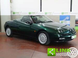 Immagine 9/10 di Alfa Romeo Spider 2.0 Twin Spark 16V (1995)