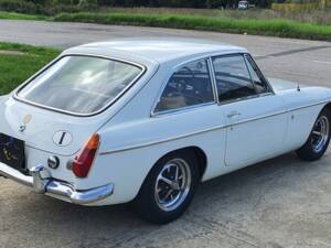 Afbeelding 7/33 van MG MGB GT (1971)