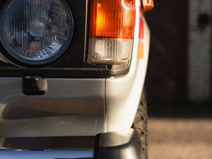 Image 7/100 of Toyota Land Cruiser HJ61 GX (1987)