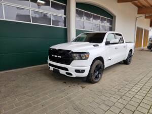 Image 26/62 of Dodge Ram 1500 (2020)