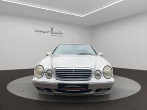 Image 4/23 of Mercedes-Benz CLK 200 Kompressor (2001)