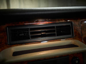 Bild 54/97 von Daimler Double Six (1994)