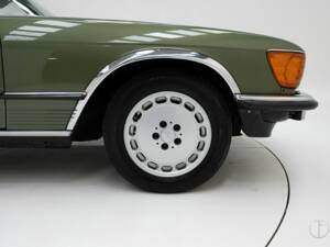 Image 10/15 of Mercedes-Benz 280 SL (1983)