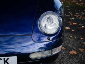 Image 35/41 of Porsche 911 Carrera (1995)