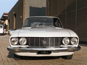 Image 3/42 de Lancia Flavia Coupé 2000 (1970)