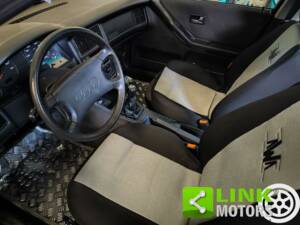 Imagen 9/10 de Audi 80 - 1.8S (1990)