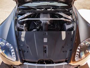 Imagen 27/29 de Aston Martin V8 Vantage (2007)