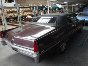 Bild 20/40 von Cadillac DeVille Convertible (1969)