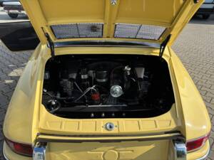Image 55/70 of Porsche 912 (1965)