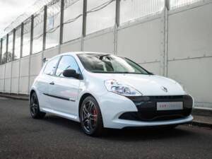 Image 3/58 of Renault Clio III 1.4 16V (2010)