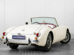 Image 42/50 of MG MGA 1500 (1957)