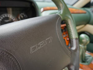 Image 4/40 of Aston Martin DB 7 Vantage (2000)