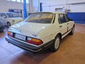 Bild 3/7 von Saab 900 2.0i 16V (1989)