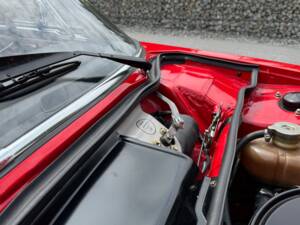 Image 65/73 of BMW 2,5 CS (1975)