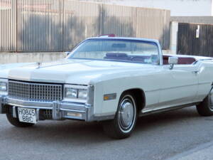 Image 4/75 of Cadillac Fleetwood Eldorado Convertible (1975)