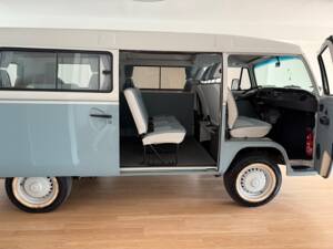 Bild 10/14 von Volkswagen T2c Kombi &quot;Last Edition&quot; (2013)