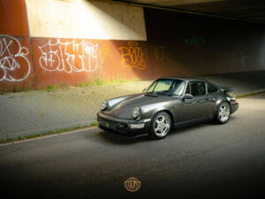 Image 30/49 of Porsche 911 Carrera 2 (1994)