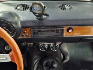 Image 23/37 of Alfa Romeo Giulia GT 1300 Junior (1974)