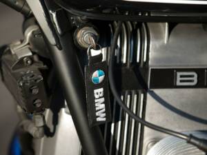 Bild 3/10 von BMW DUMMY (1983)