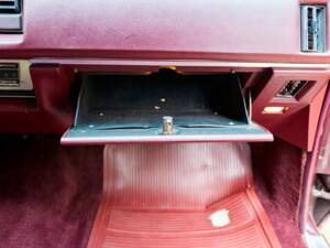 Bild 189/200 von Cadillac Coupe DeVille (1968)