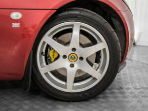 Image 40/50 of Lotus Elise (2003)