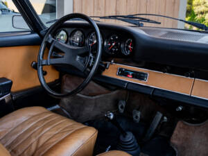 Bild 34/47 von Porsche 911 2.4 E (1973)