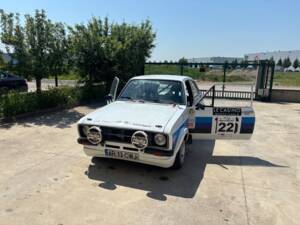 Image 14/84 de Ford Escort RS 2000 (1979)
