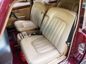 Bild 24/32 von Rolls-Royce Silver Shadow II (1978)