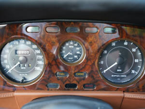 Afbeelding 30/50 van Aston Martin V8 Vantage (1980)