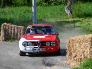 Immagine 8/43 di Alfa Romeo Giulia 1750 GT Am (1968)