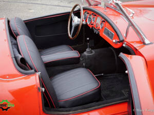 Image 8/43 of MG MGA 1600 (1960)