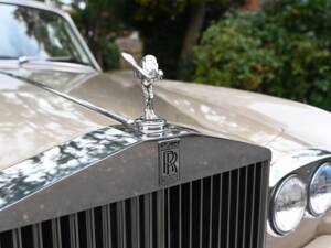 Image 13/20 de Rolls-Royce Silver Shadow II (1978)