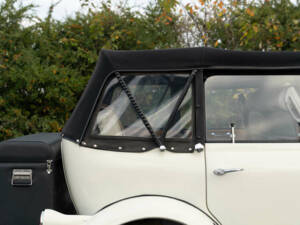 Image 29/50 of Beauford Serie 3 (2010)