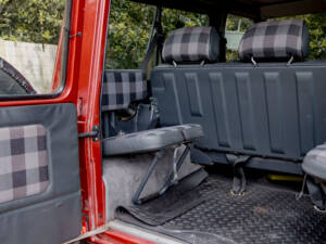 Immagine 26/29 di Mercedes-Benz 280 GE (SWB) (1990)