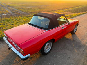 Immagine 29/54 di Alfa Romeo Spider Veloce 2000 (1977)