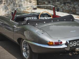Image 45/50 of Jaguar Type E 3.8 (1963)