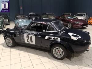 Image 7/64 of FIAT 124 Abarth Rally (1975)