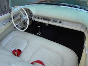 Image 20/38 of Ford Thunderbird (1957)