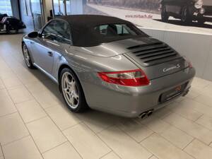 Imagen 12/18 de Porsche 911 Carrera S (2005)